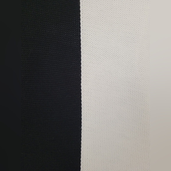 NWOT Split Monochrome Black & White Turtleneck Sweater Dress - Picture 7 of 12